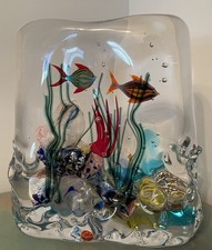 Scultura acquario pesci in
